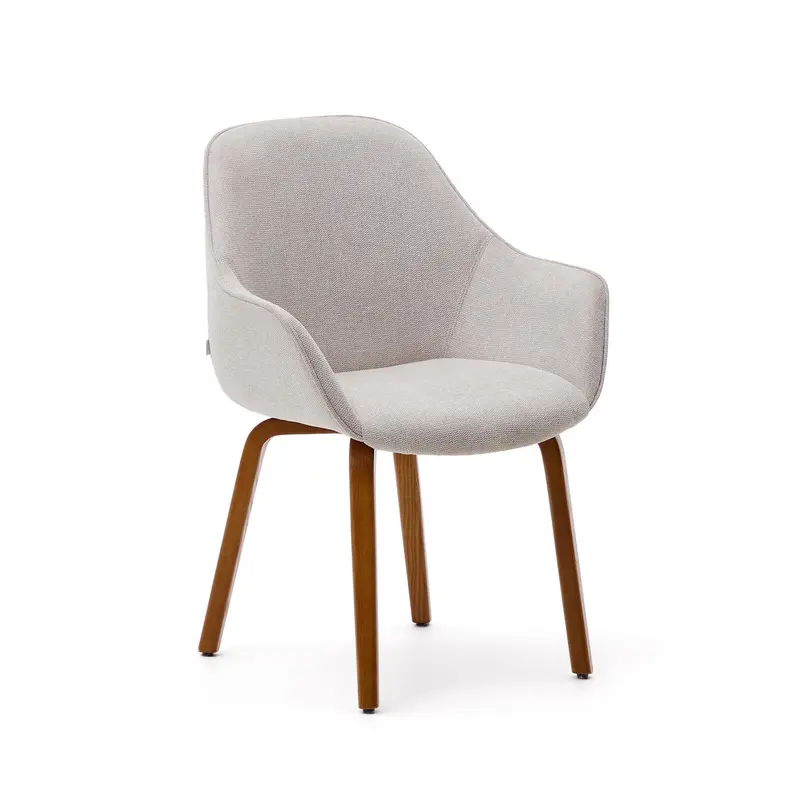 Aleli Stuhl mit Chenille in Beige Beine aus massivem Eschenholz mit Nussholz-Finish
