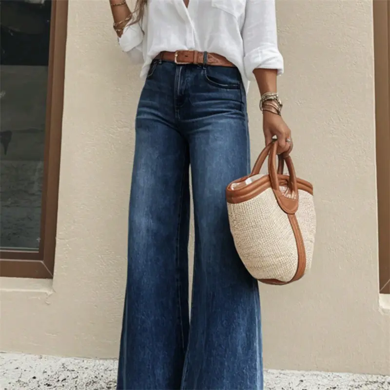 Amerikanische Loose Fit High-Waist Flared Jeans