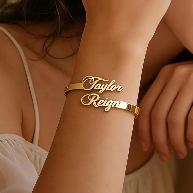 Armreif «Nominé» · personalisierbarer Namens-Armreif, Gold