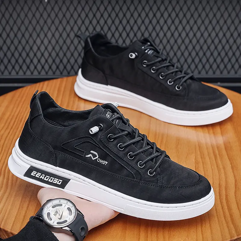 Atmungsaktive Herren-Freizeitschuhe aus Eisseide