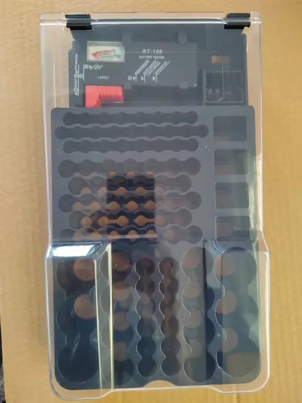 Batterietester mit Lagerbox & Kapazitätsprüfer