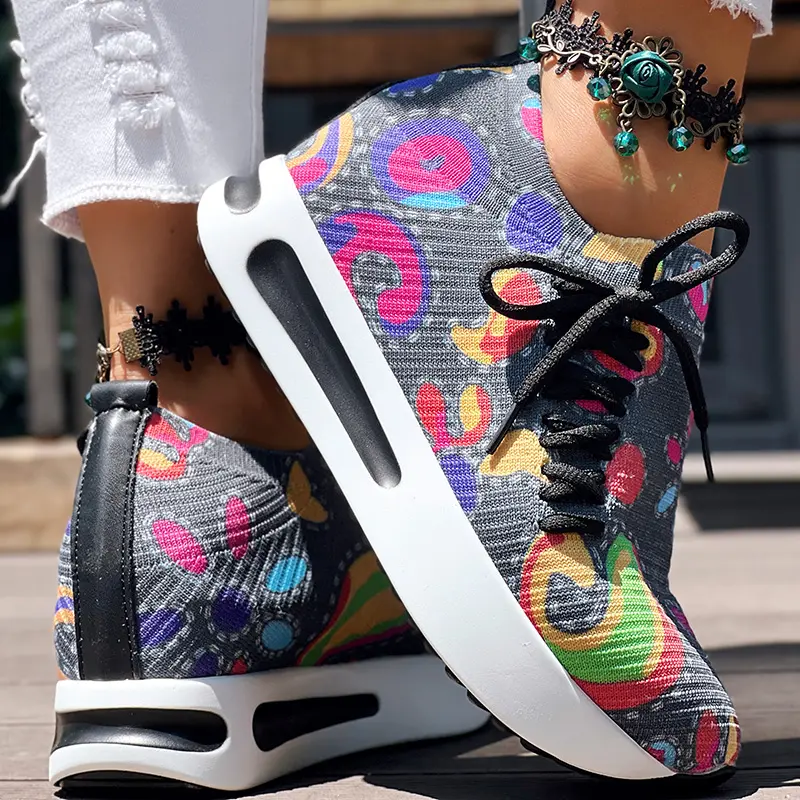 Bequeme Slip-On Sneaker mit Paisley-Print