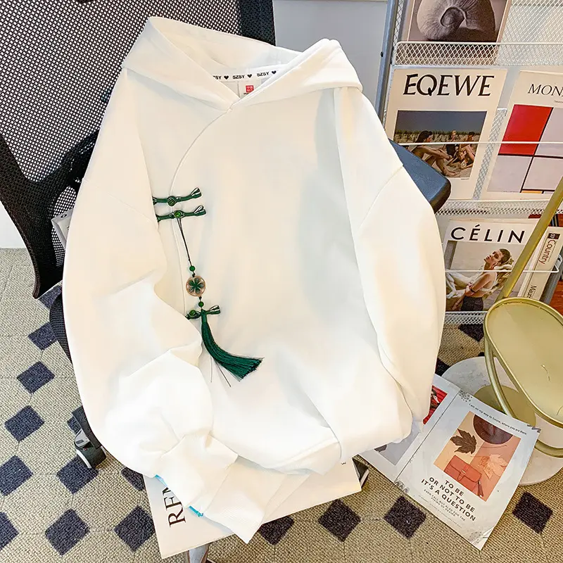 Bestickter Hoodie im China-Stil