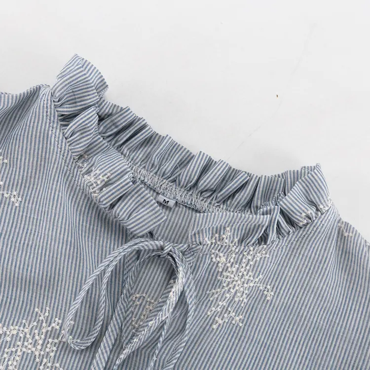 Besticktes Crop Top & weite Hose Set
