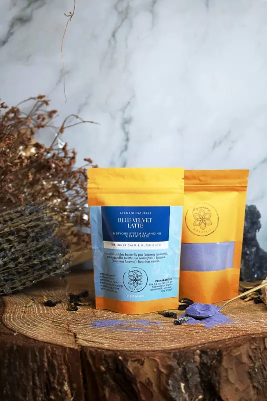 BLAUER SAMT LATTE | Blauer Schmetterlingserbsen-Mischung Latte