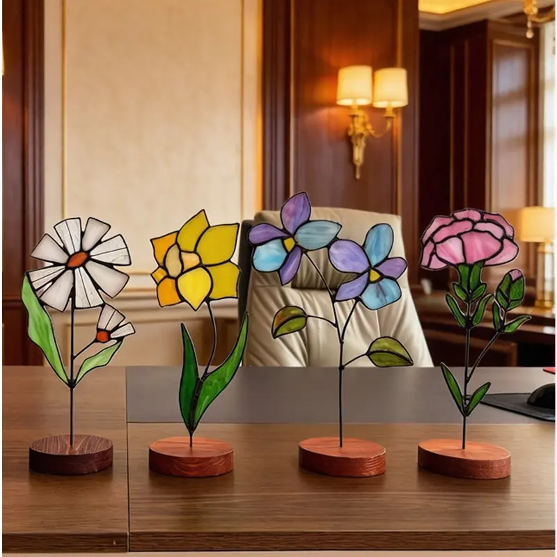Blumendekoration aus Buntglas