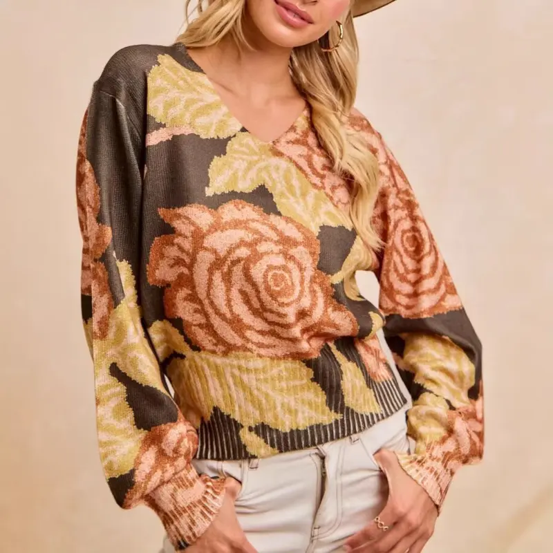 Blumenmuster-Sweater