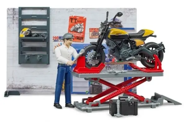 bworld Motorradwerkstatt mit Scrambler Ducati Full Throttle