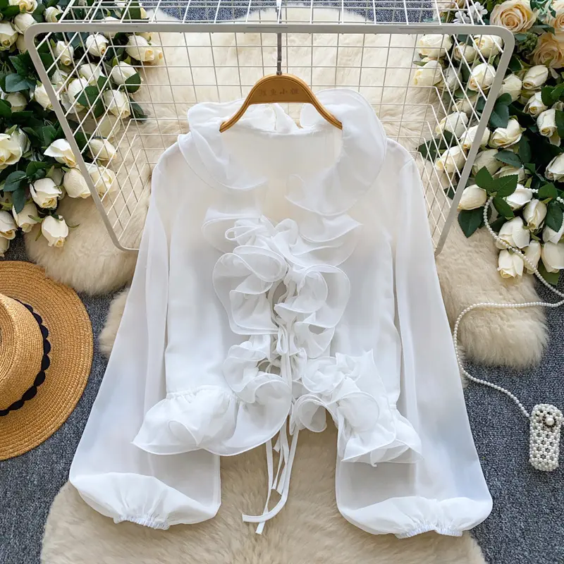 Chiffon-Bluse mit V-Ausschnitt & Rüschen