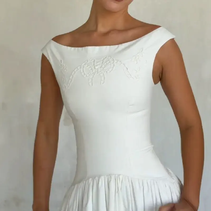 Damen A-Linien-Kleid «Fiorella» · Neckholder, bestickt