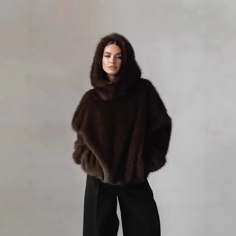 Damen Hoodie aus Nerzimitat-Fell