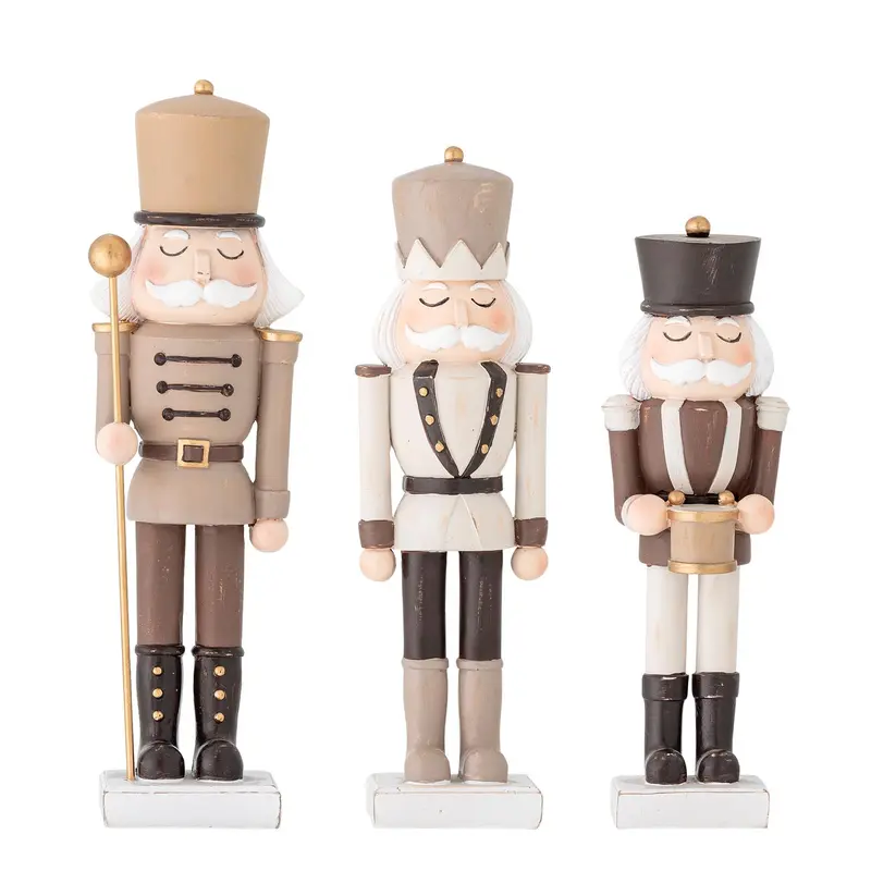 Darryl Deko, Braun, Polyresin