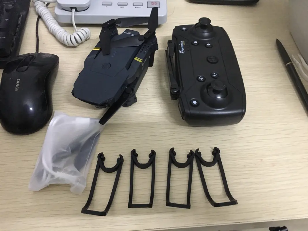 E58 Faltbare WiFi-Drohne mit Fernsteuerung
