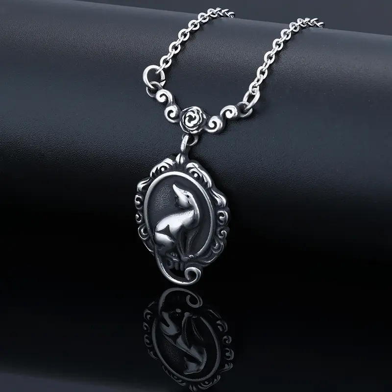 Edelstahl 3D Katzenpendant mit Blumenkranz – Unisex eleganter Personal