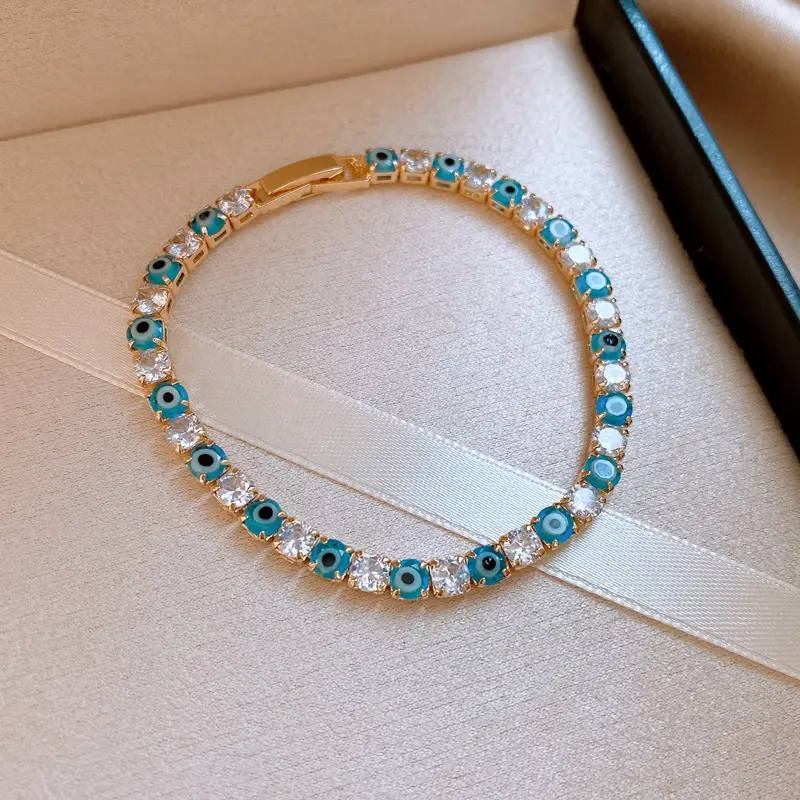 Eisblauer Zirkonia-Armband