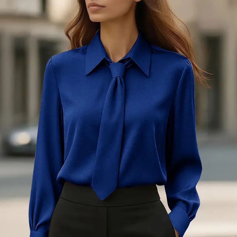 Elegante Satin-Bluse mit französischer Manschette