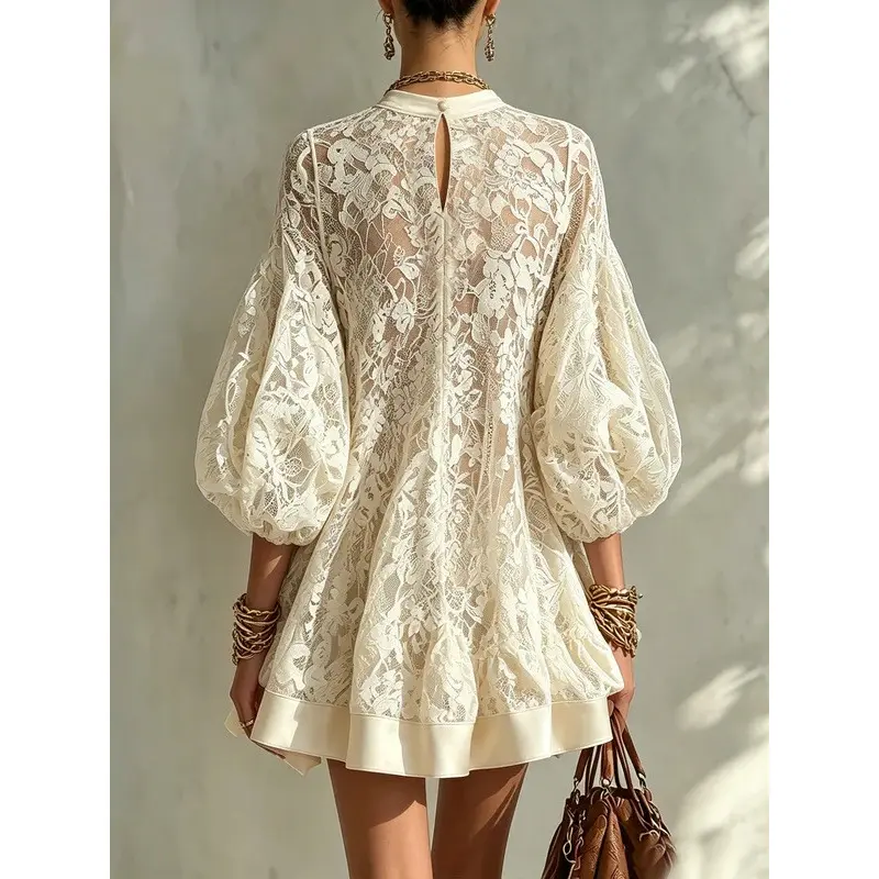 Elegante Spitzenbluse mit Dreiviertelärmeln