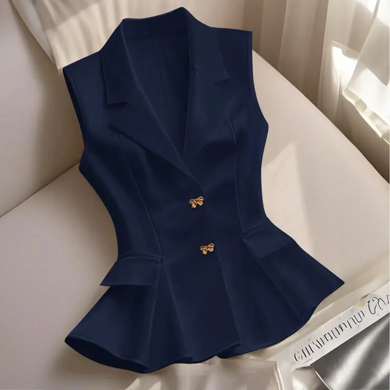Elegante Weste mit Rüschensaum