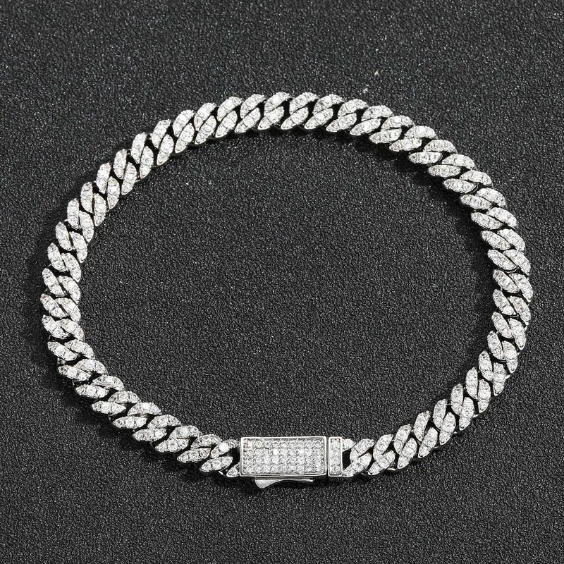 Eleganter Herrenarmreif mit Zirkonia