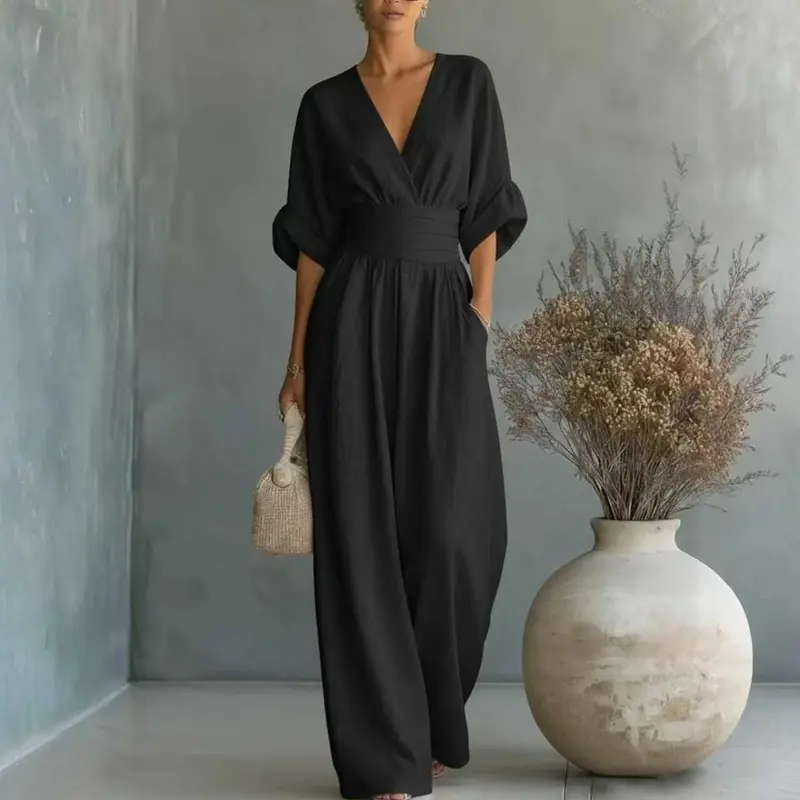 Eleganter Jumpsuit mit V-Ausschnitt