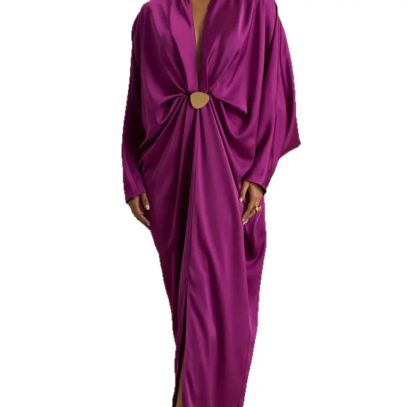 Elegantes Langarm-Kleid mit V-Ausschnitt
