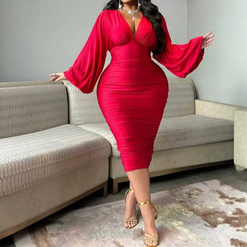 Elegantes V-Ausschnitt Strickkleid in Rot