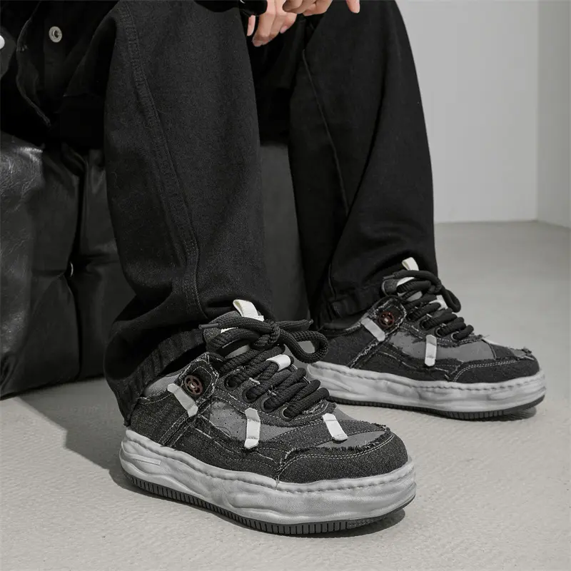 Erhöhende Board-Schuhe im Used-Look