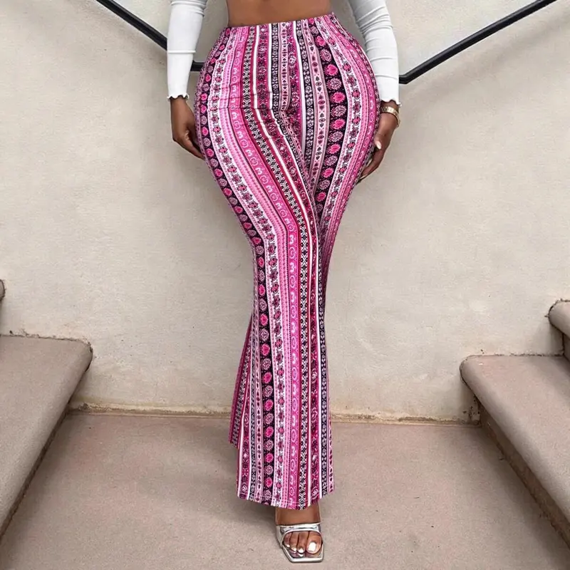 Ethno-Flare-Leggings mit Streifenmuster
