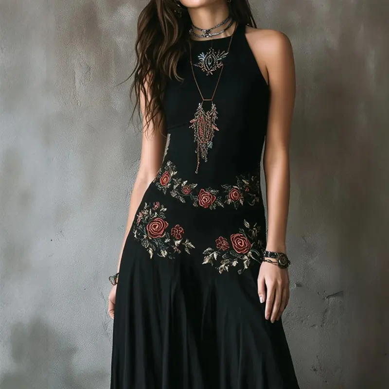 Figurschmeichelndes Kleid mit asymmetrischem Saum