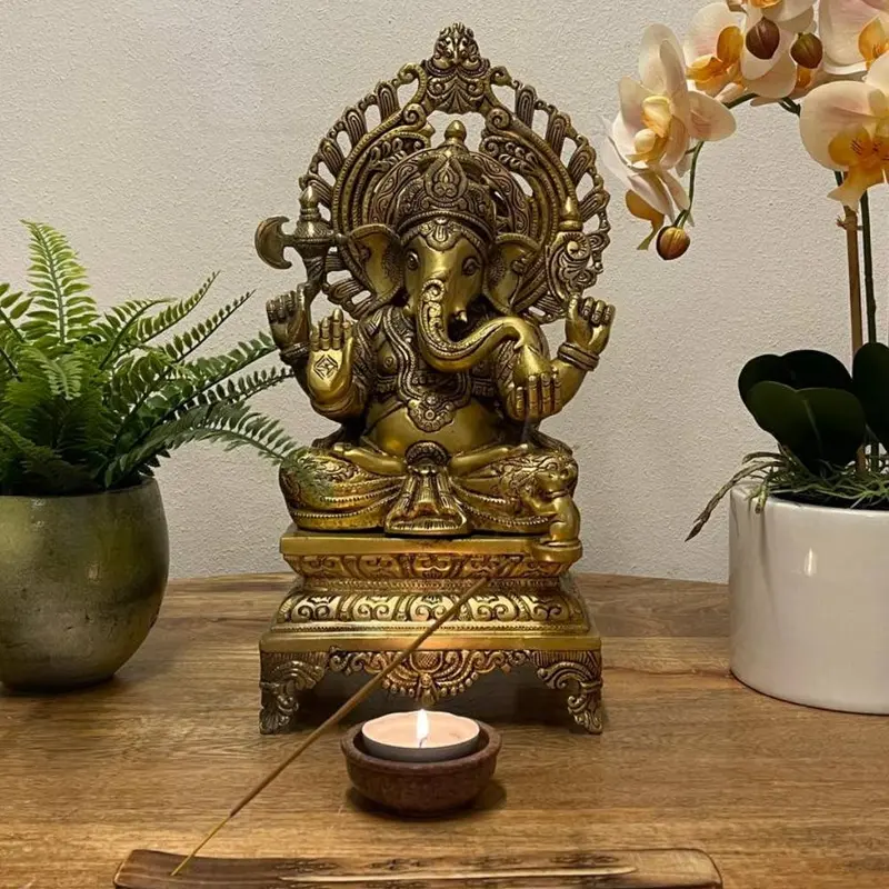 Ganesha-Statue aus massivem Messing – 43 cm hoch, kraftvoll & spirituell bedeutungsvoll