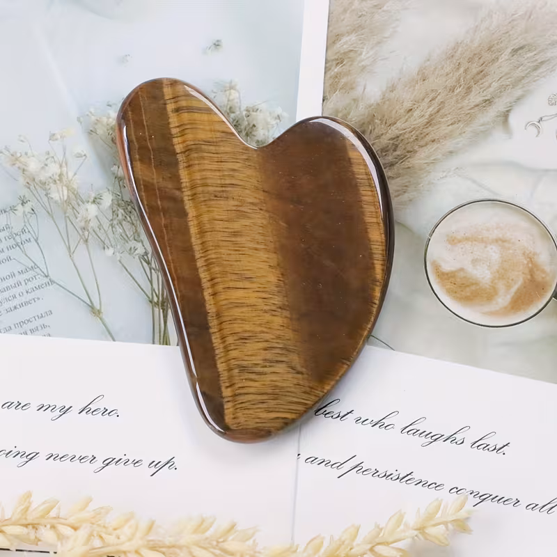 Gua Sha "Éclat Solaire" - Planche de Beauté en Œil de Tigre