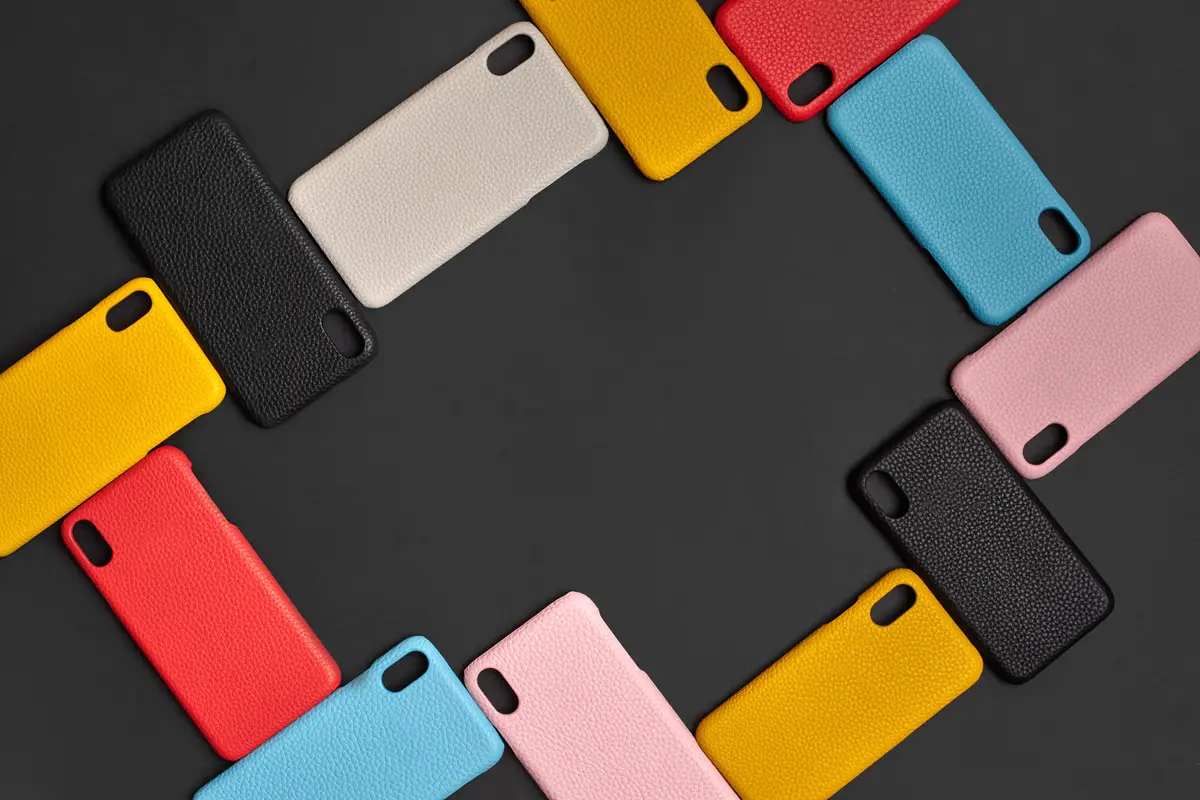 Handy-Makeover-Set · Charms, Grip & MagSafe-Halter