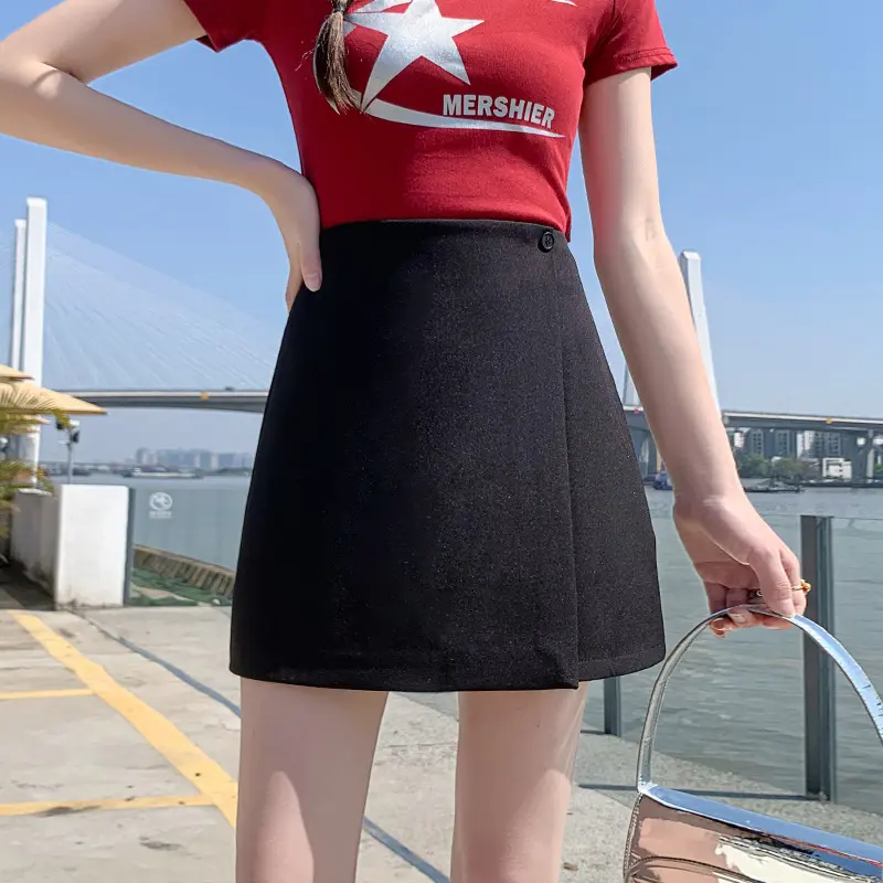 High-Waisted Midi-Rock mit Digitalprint