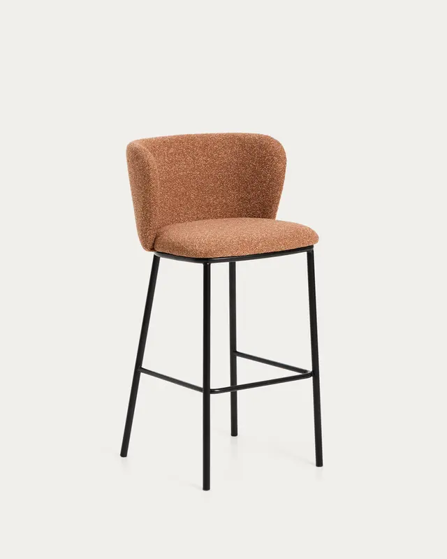 Hocker Ciselia in dicker, terrakottafarbener Chenille mit Stahlbeinen mit schwarzem Finish, FSC Mix Credit, 75 cm