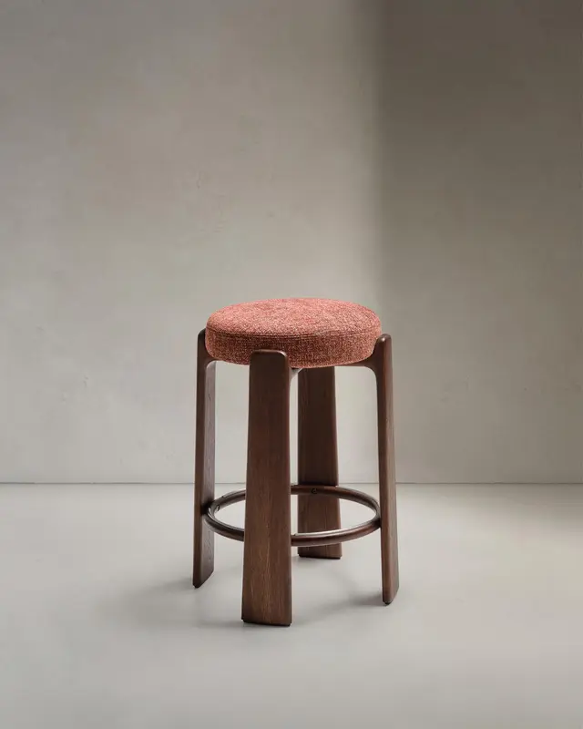 Hocker Granite aus grüner Chenille und massivem Eschenholz mit terrakottafarbenem Finish, FSC 100%, 75 cm