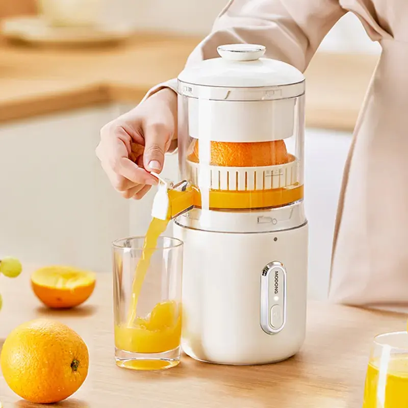 Kabelloser Mini-Entsafter für Früchte & Gemüse