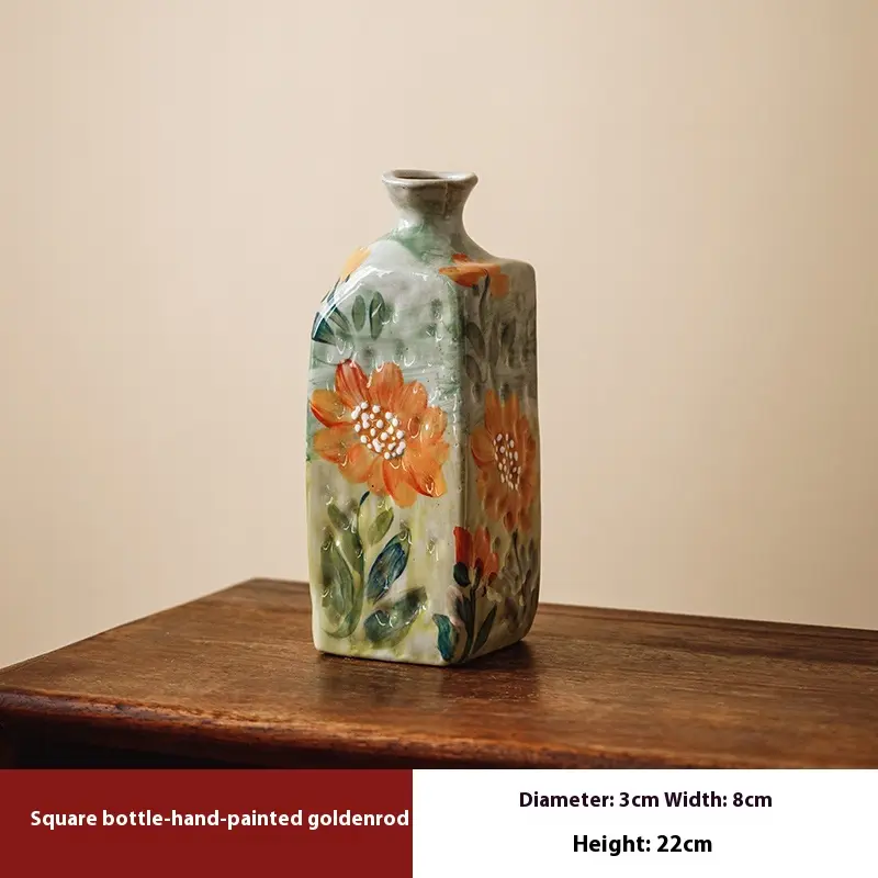 Keramik-Vase mit Handbemalung