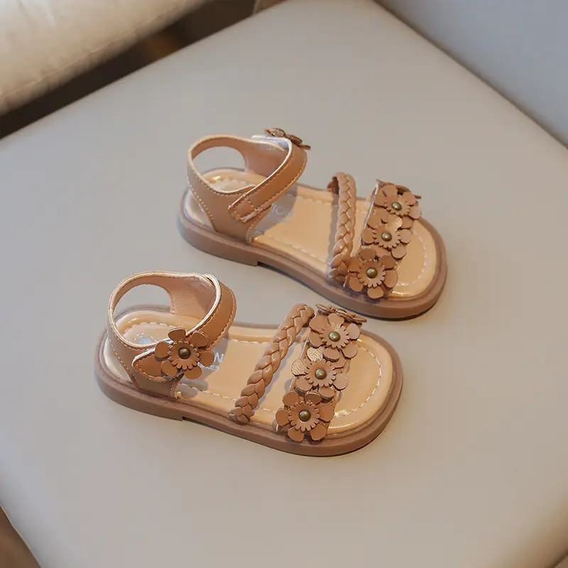 Kinder Strandsschuhe mit Blumenmotiv