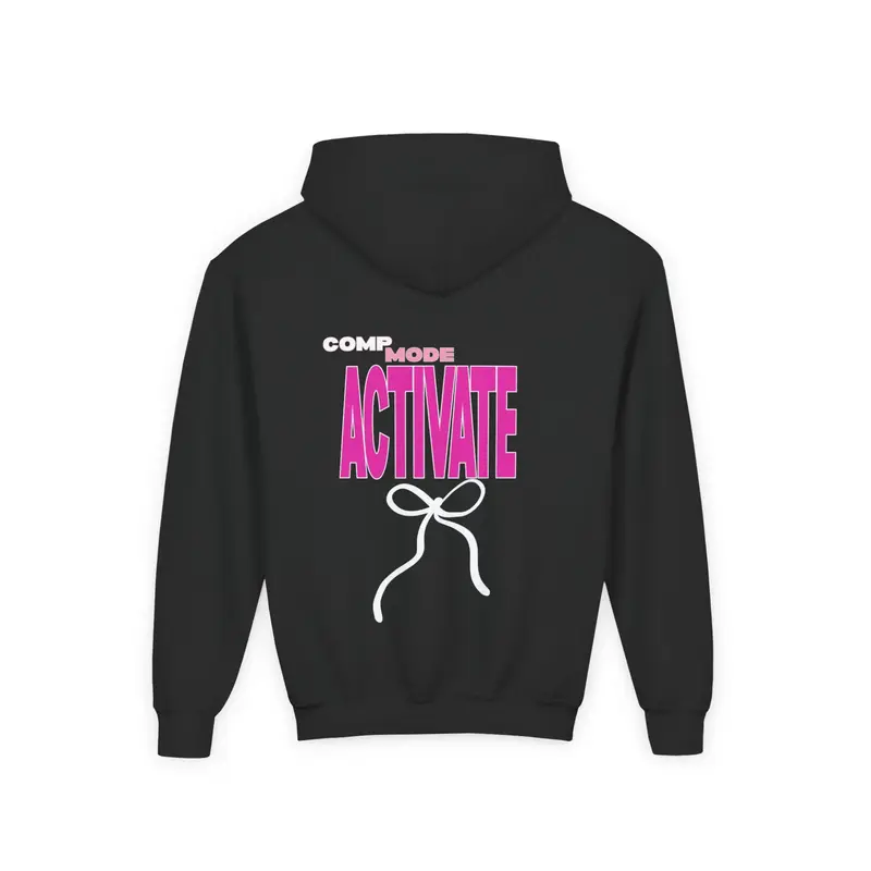 Lässiger Hoodie mit überschnittenen Ärmeln · Modell 8