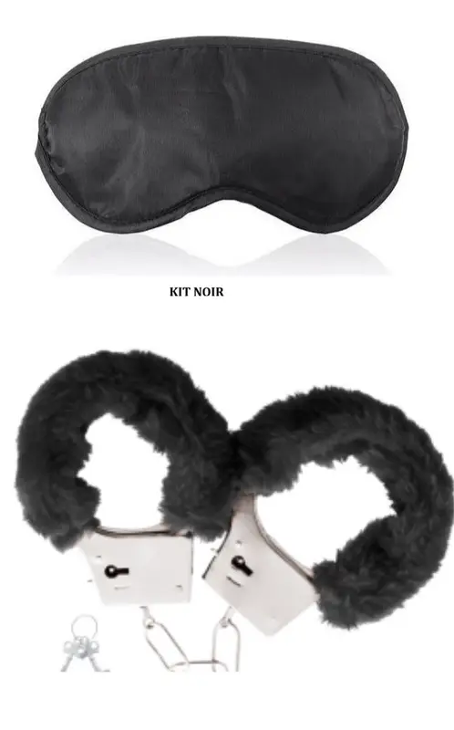 Le Marquis by Lady Mary — Menottes et Bandeau