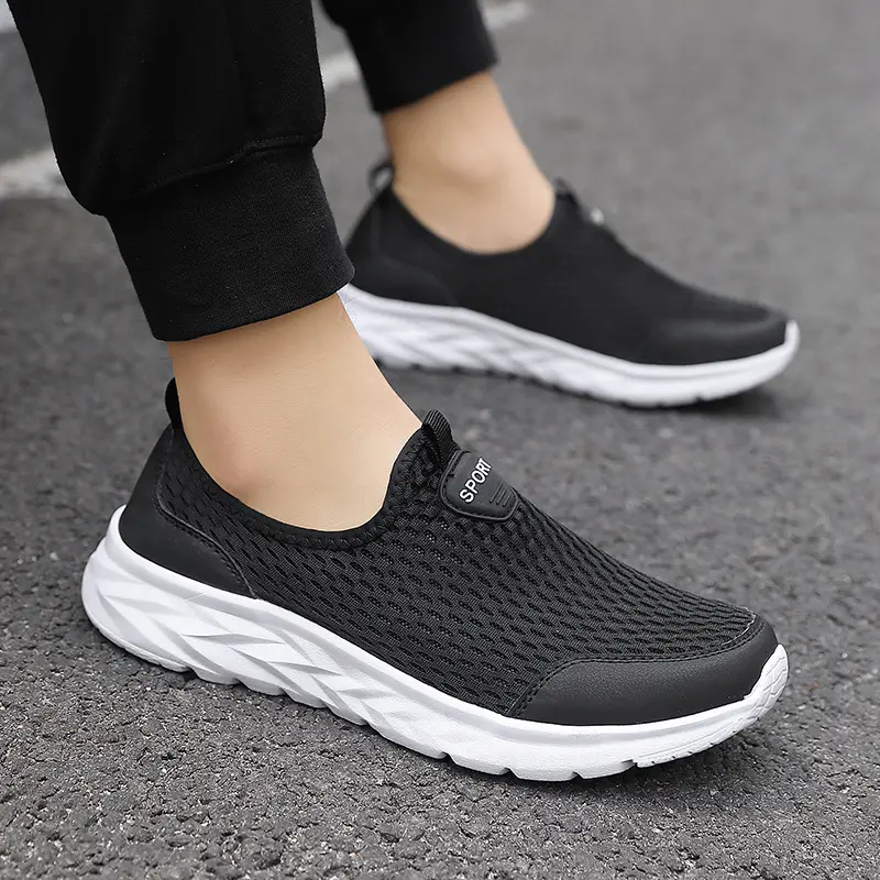 Leichte Mesh-Sneaker
