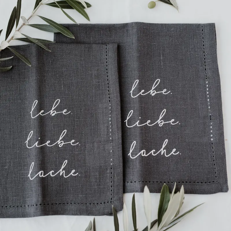 Leinen Servietten "Lebe Liebe Lache" im 4er Set
