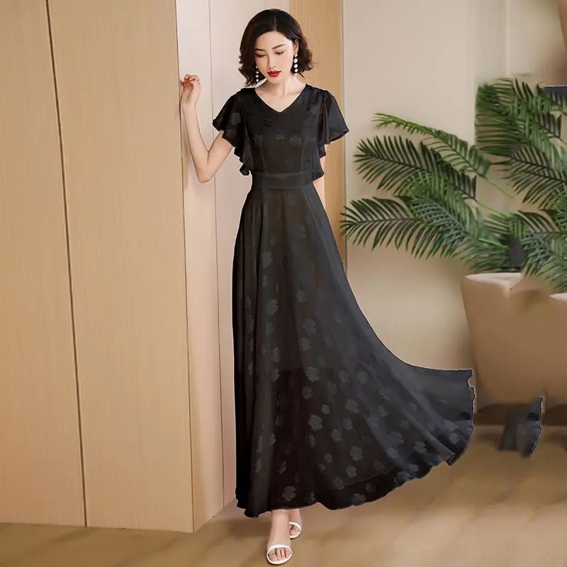 Maxikleid mit Polka Dots und Rüschenärmeln