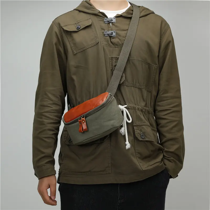 Minimalistische Crossbody Bag aus Baumwoll-Canvas