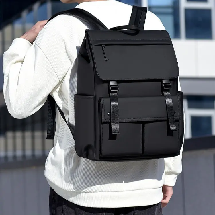 Minimalistischer Rucksack für Herren