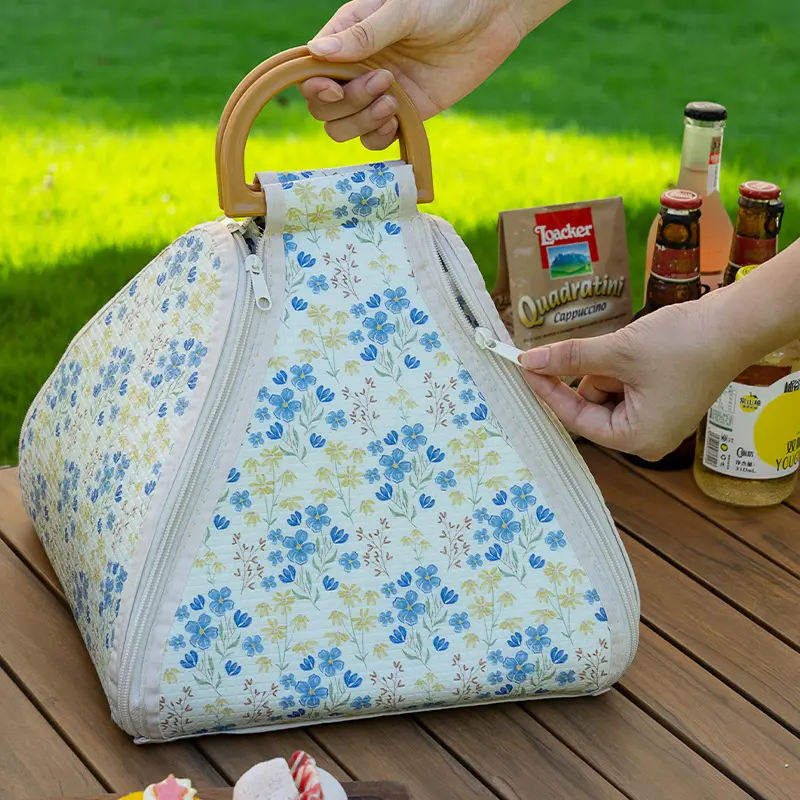 Multifunktionaler wasserdichter Picknick-Teppich