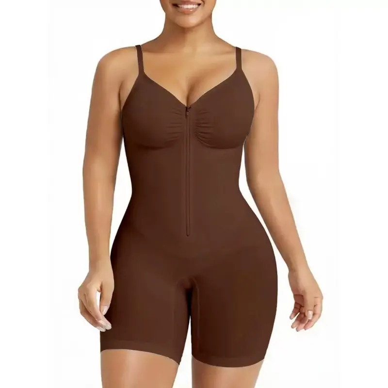 Nahtloser Body mit Po-Lifting-Effekt