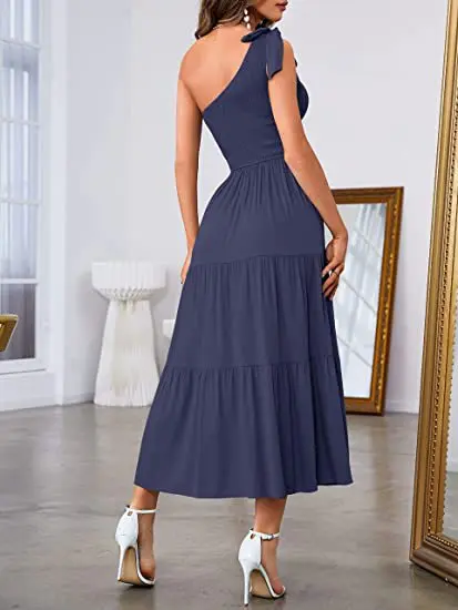 One-Shoulder Plissee-Kleid mit Schlitz