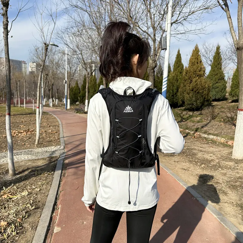 Outdoor-Rucksack mit Wasserschutz
