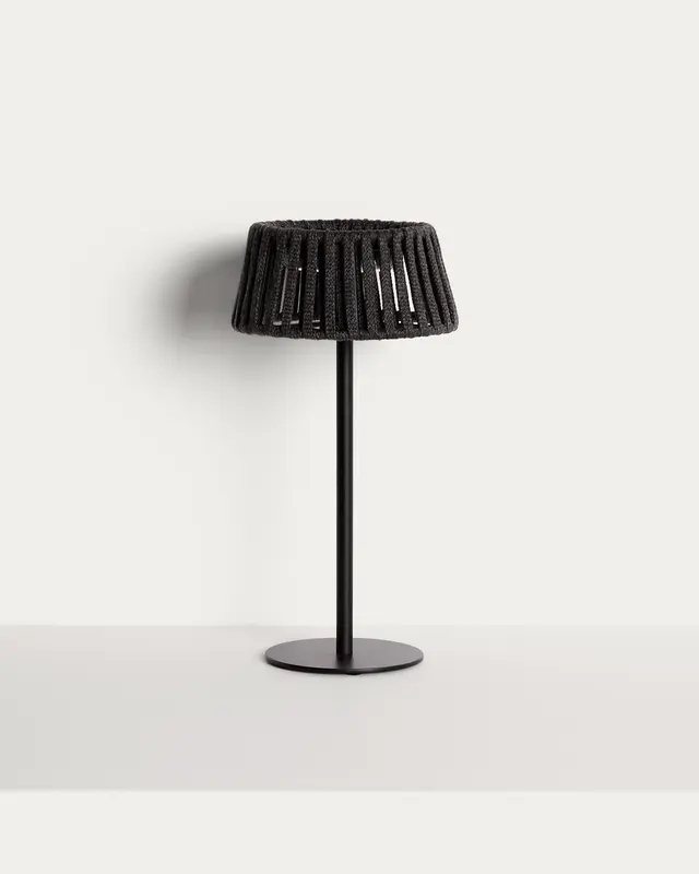 Outdoor-Solar-Tischlampe Aldet aus flachem Seil mit schwarzem Metallfuss